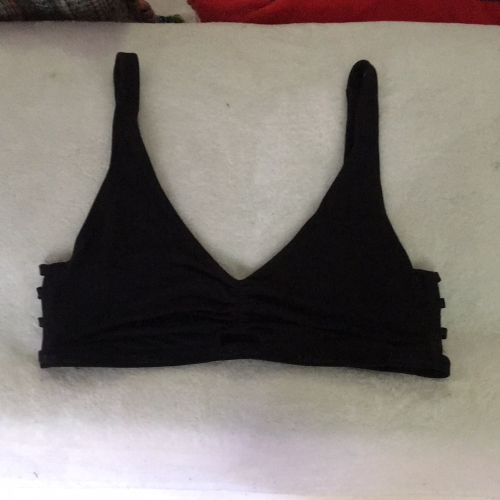 lululemon athletica Black V-Neck Wireless Bralette